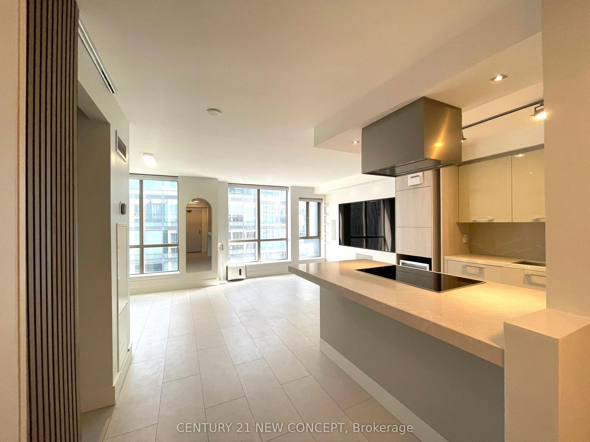 40 Scollard Street 1508 #1508 — photo 1