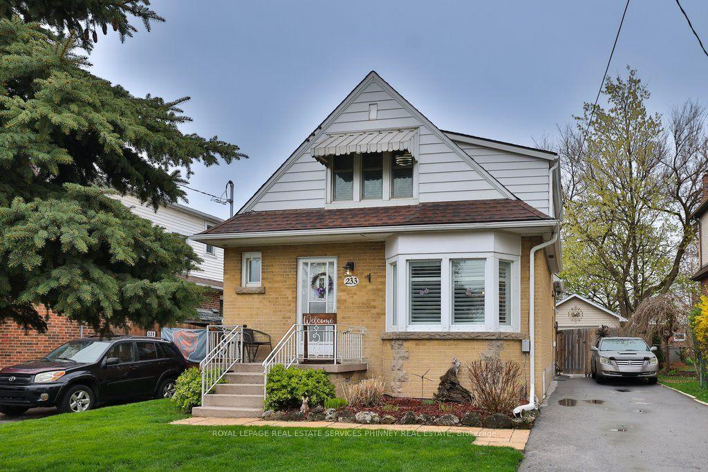233 Glenholme Avenue — photo 1