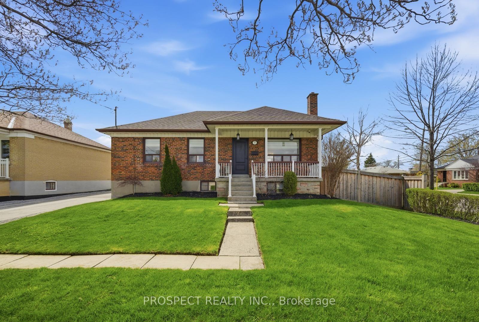 1 Bayford Avenue — photo 1