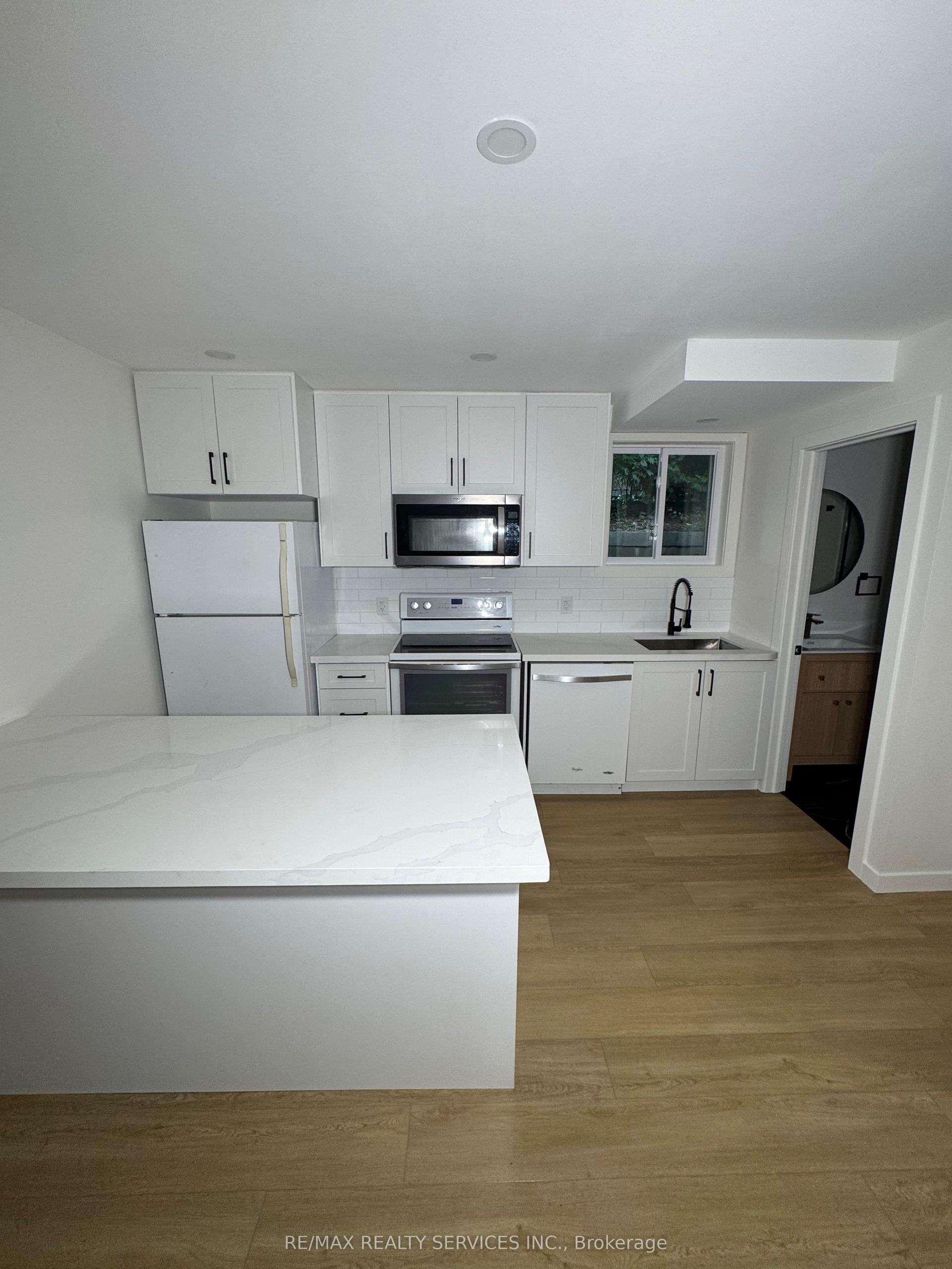 16 East Avenue 8 #8, Brantford — Condo for lease, photo 1