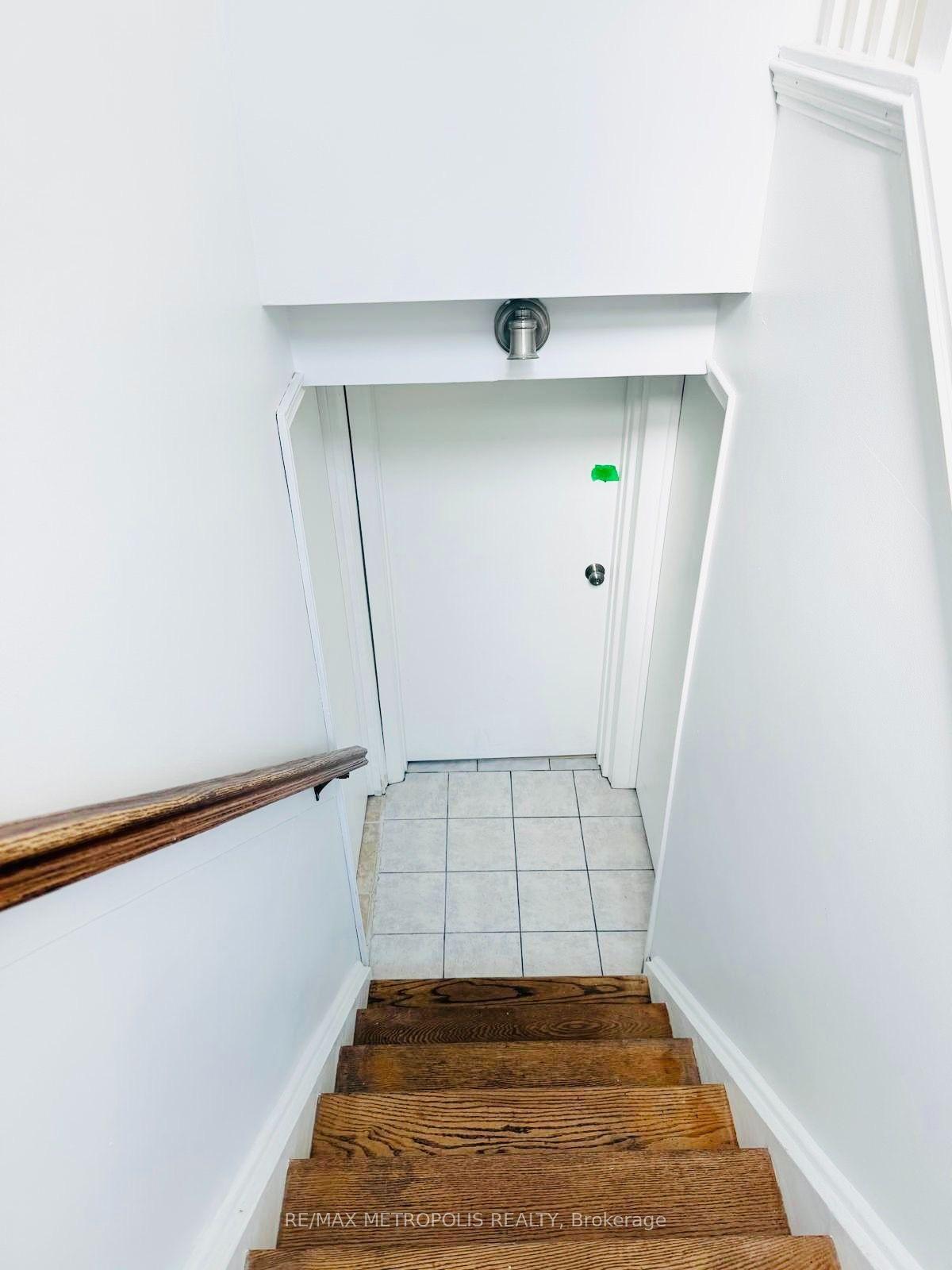 11 Rambler Place Basement #Basement, Toronto — Semi-Detached for lease, photo 1