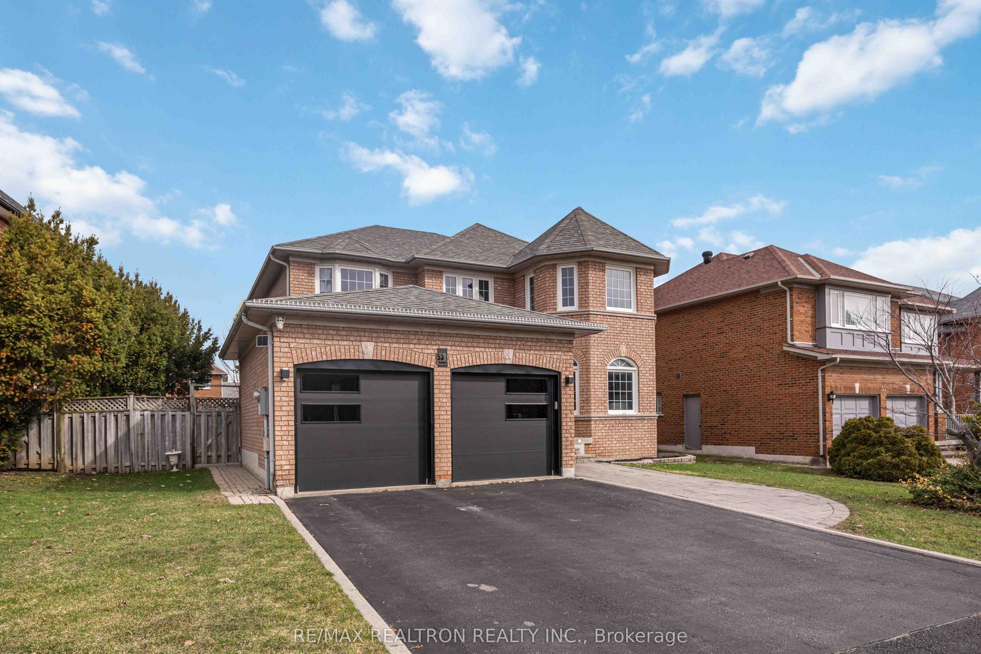 53 Boxwood Crescent — photo 1