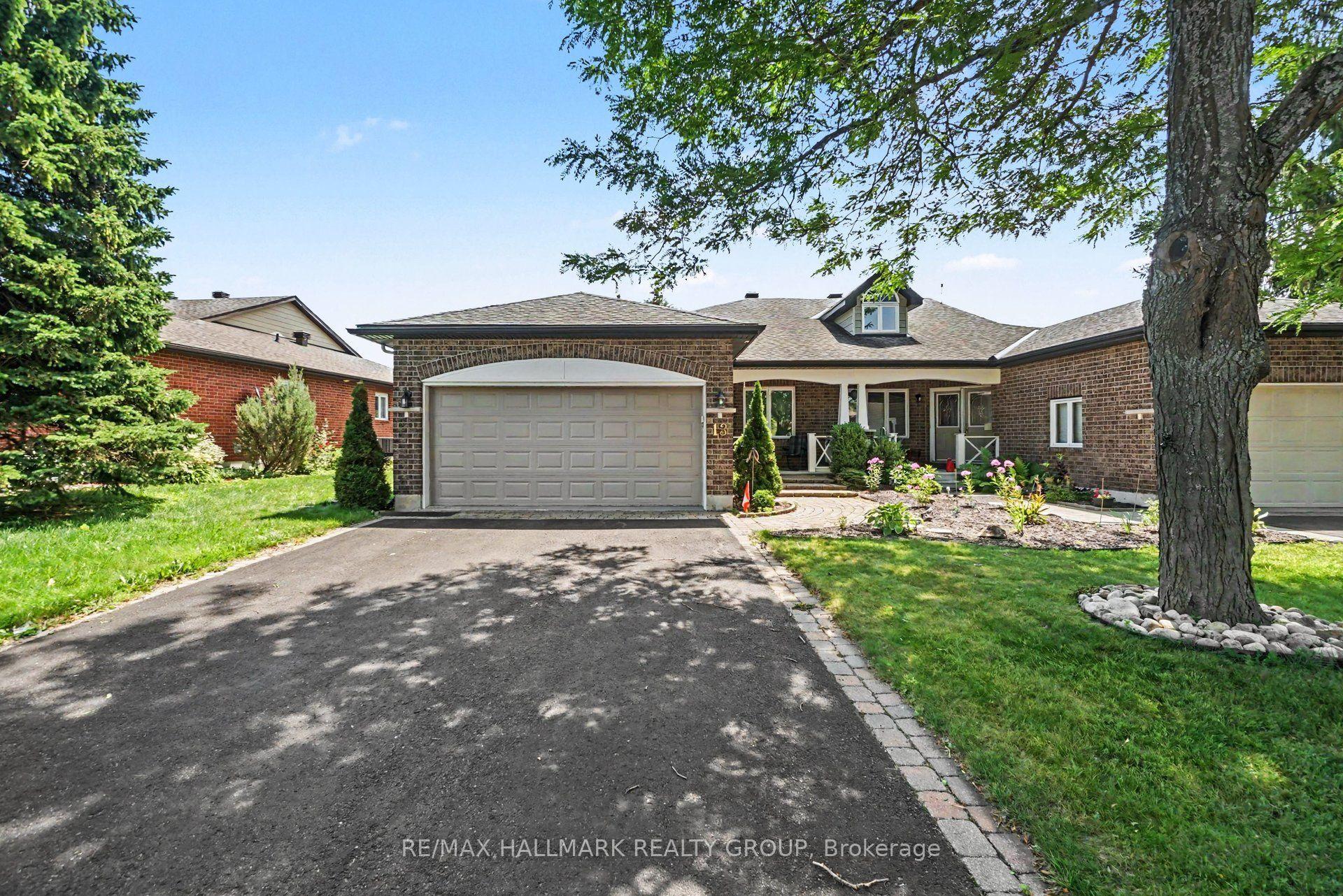 13 Waterthrush Crescent, Kanata — Semi-Detached for sale, photo 1