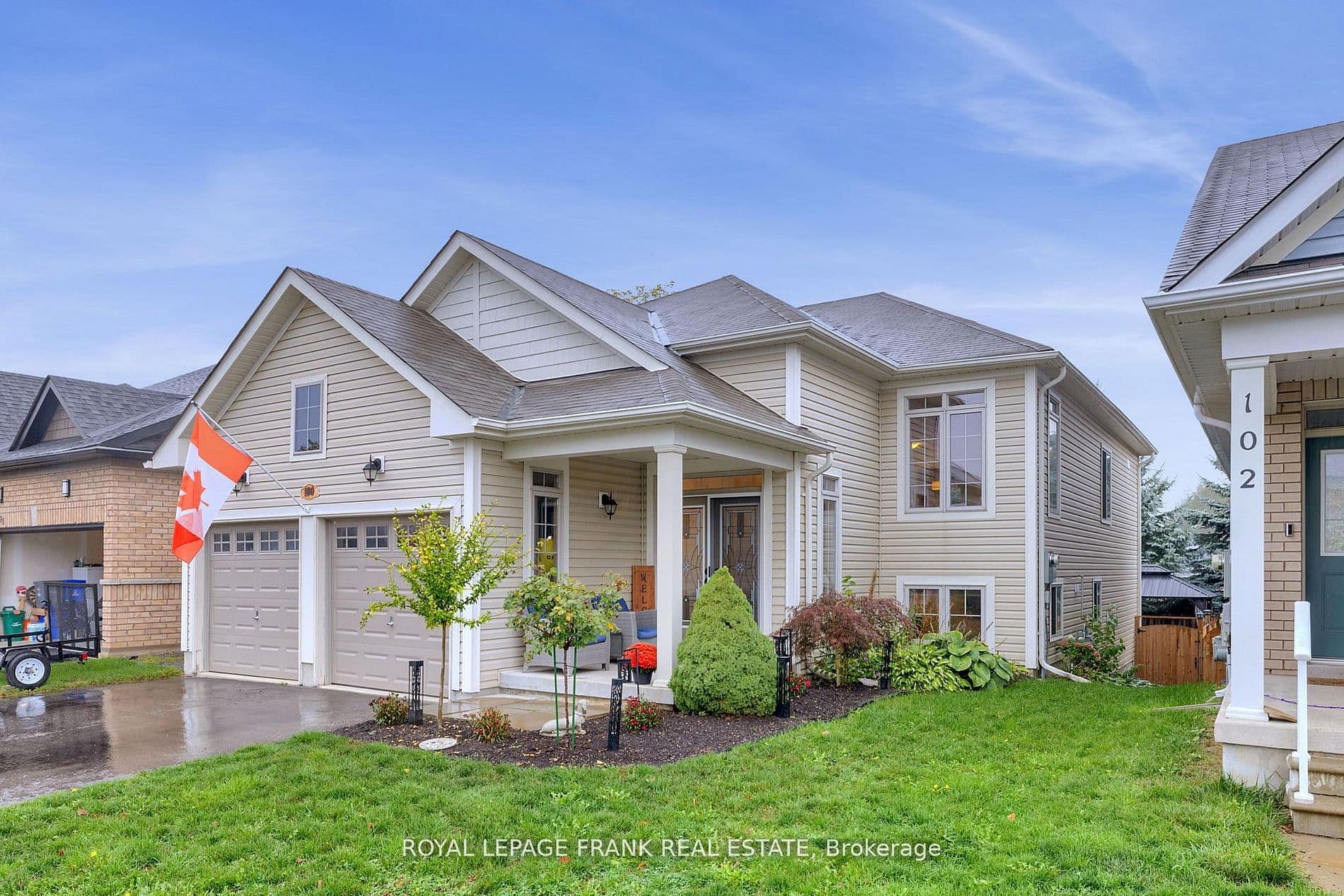 100 White Drive — photo 1