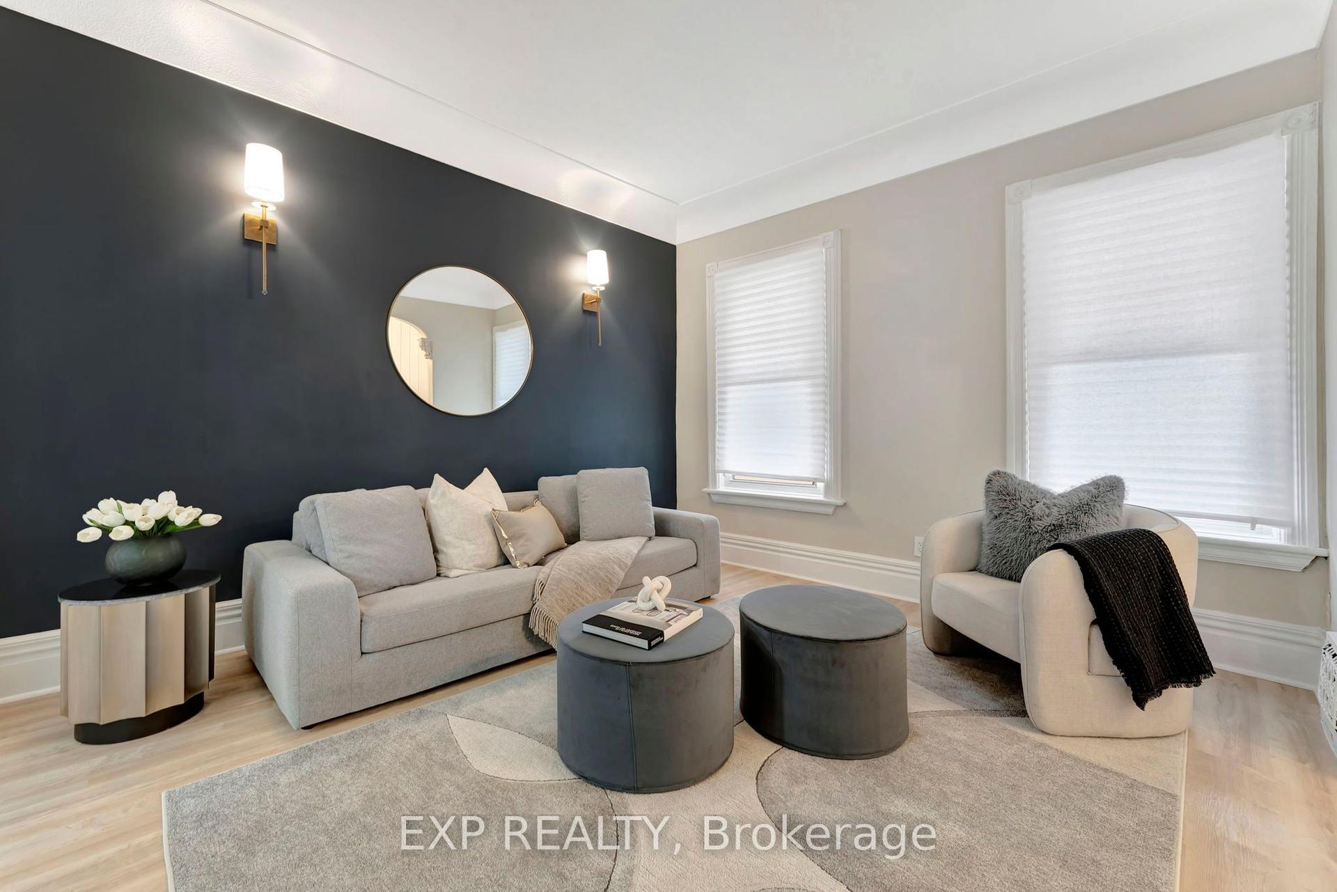 142 Sanford Avenue N, Hamilton — Detached for sale, photo 1