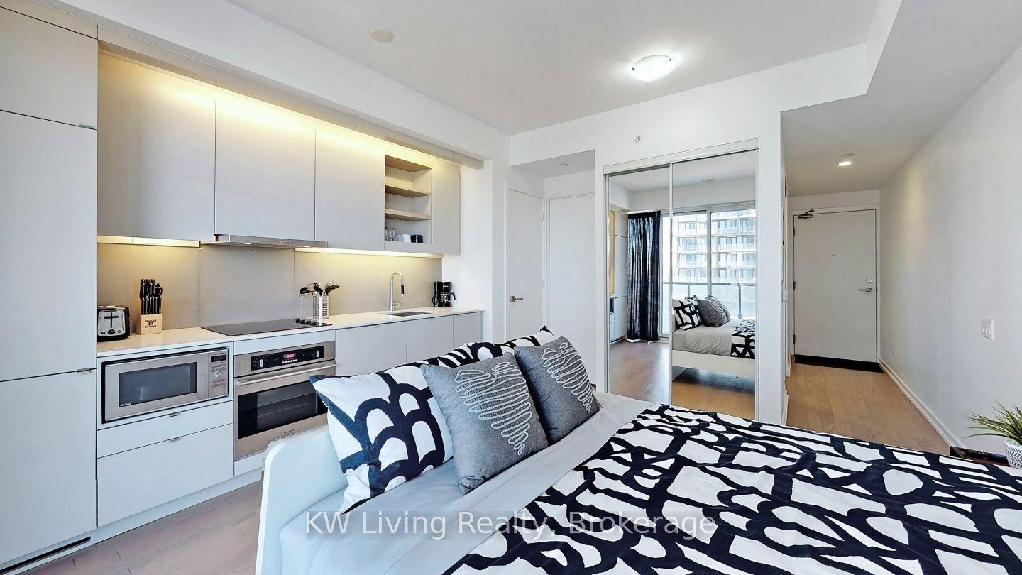 101 N Peter Street 3202 #3202 — photo 1
