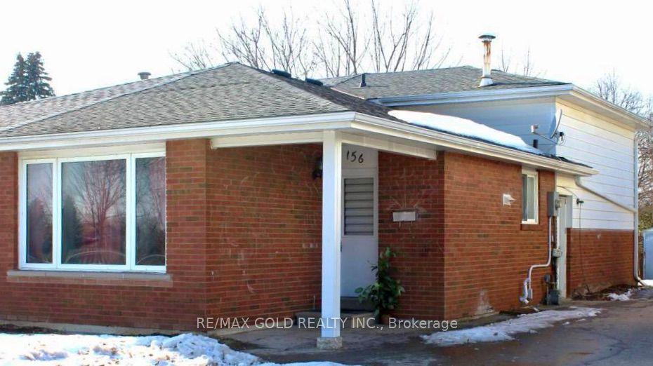 156 Mooregate Crescent — photo 1