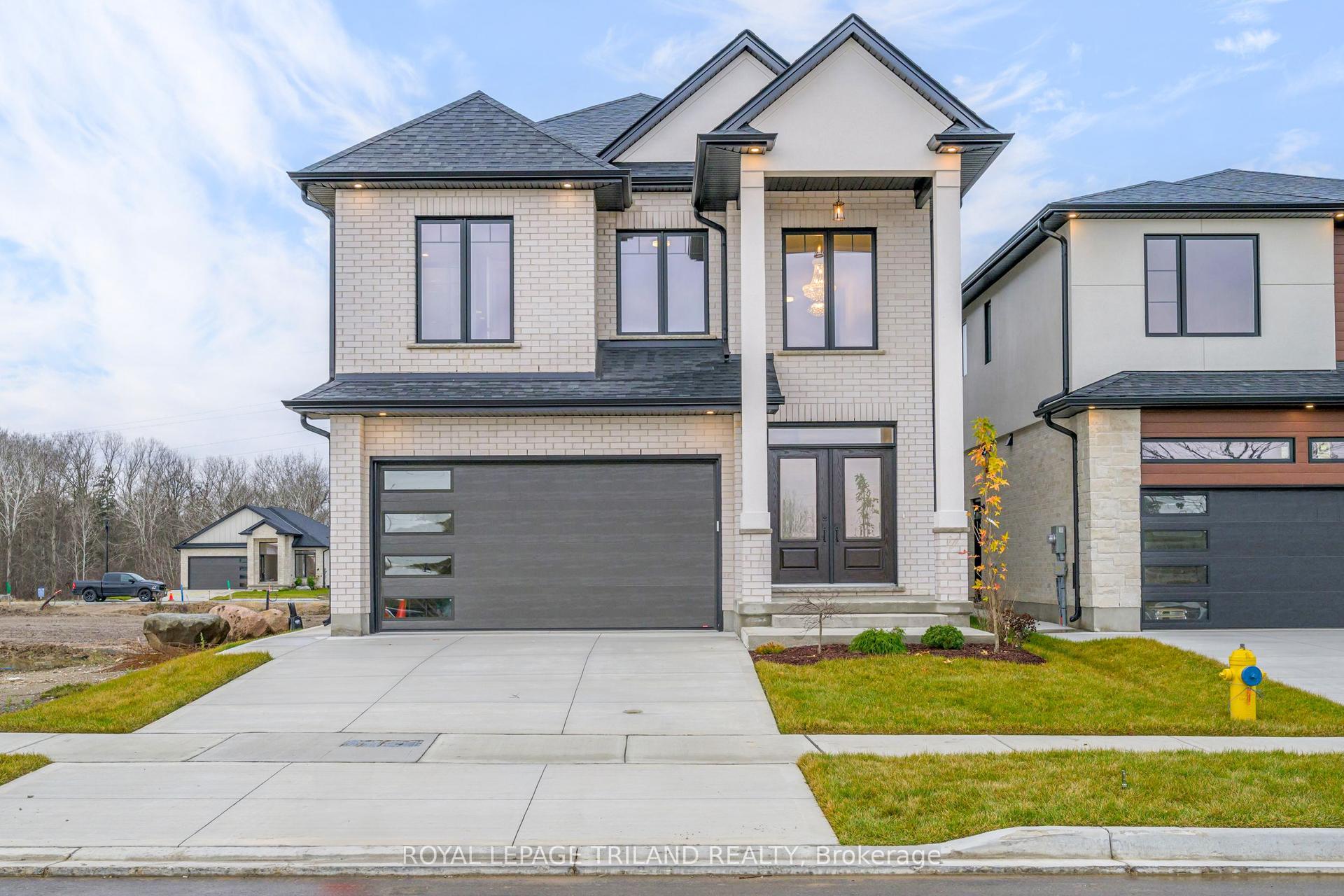 4211 LIBERTY Crossing — photo 1