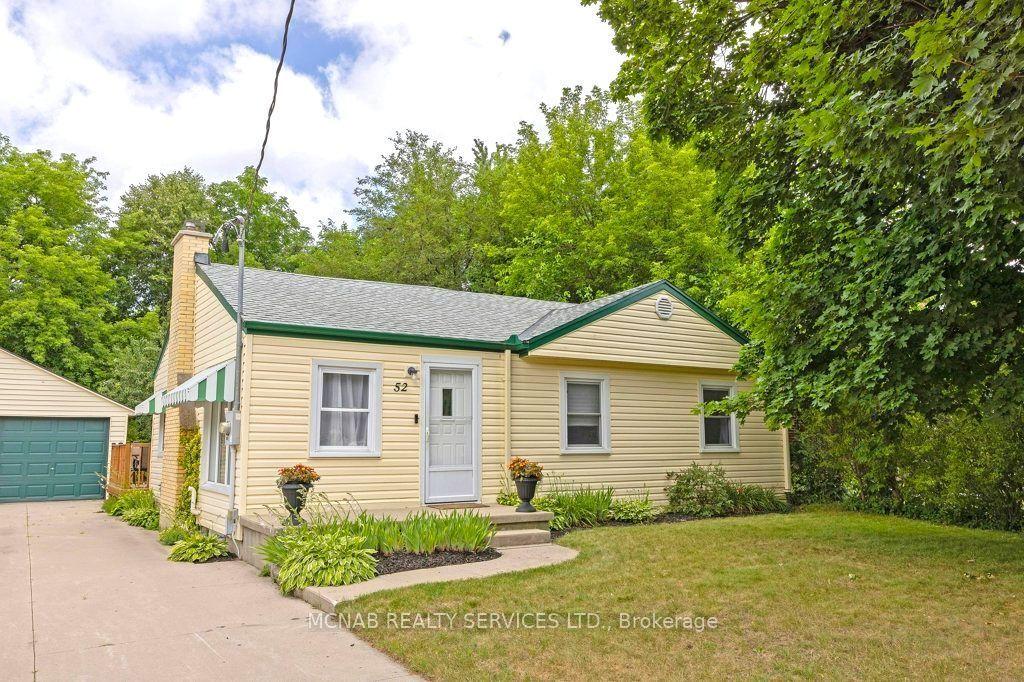 52 Broadway Avenue, London South — Detached for sale, photo 1