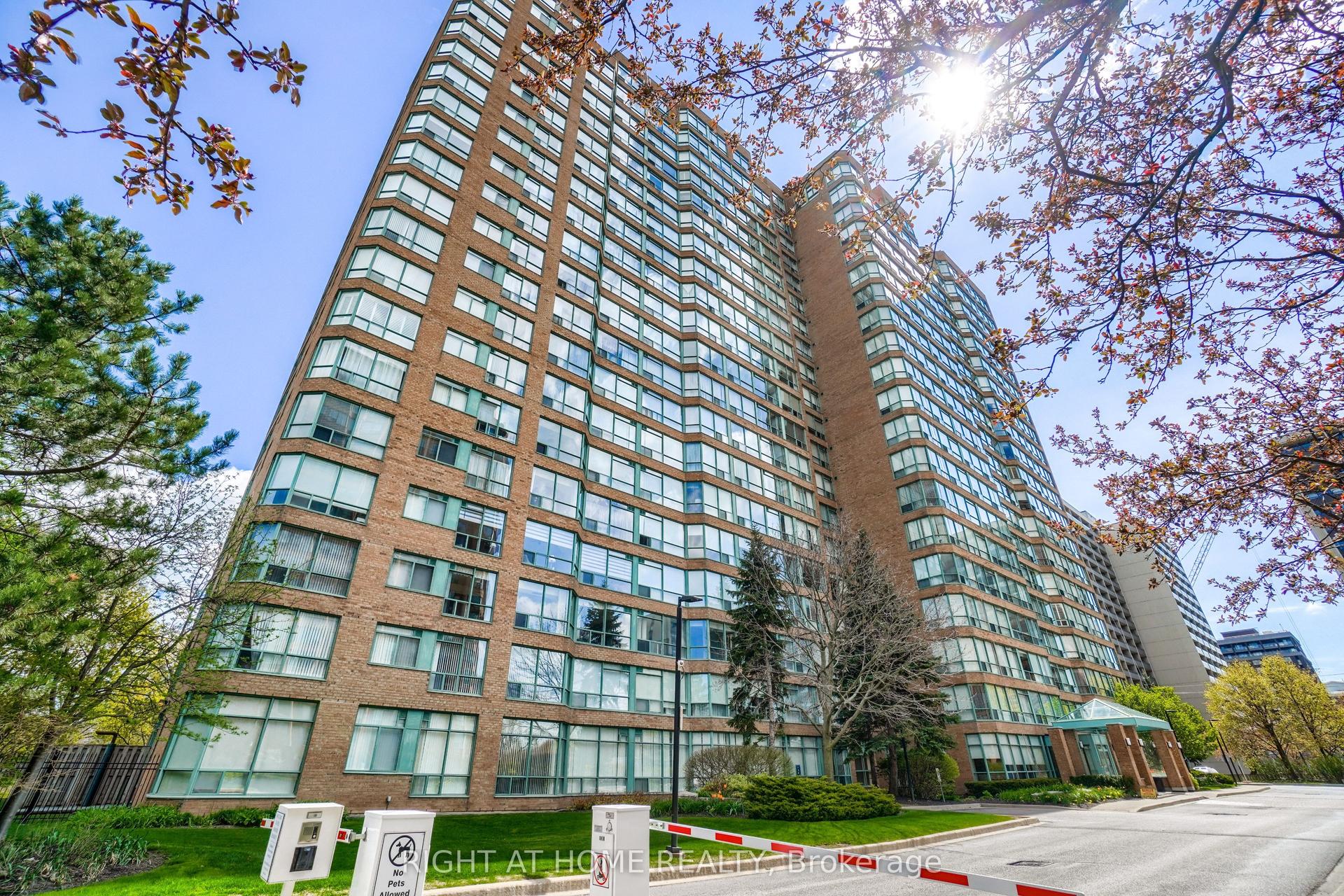 1276 Maple Crossing Boulevard 1711 #1711, Burlington — Condo for sale, photo 1