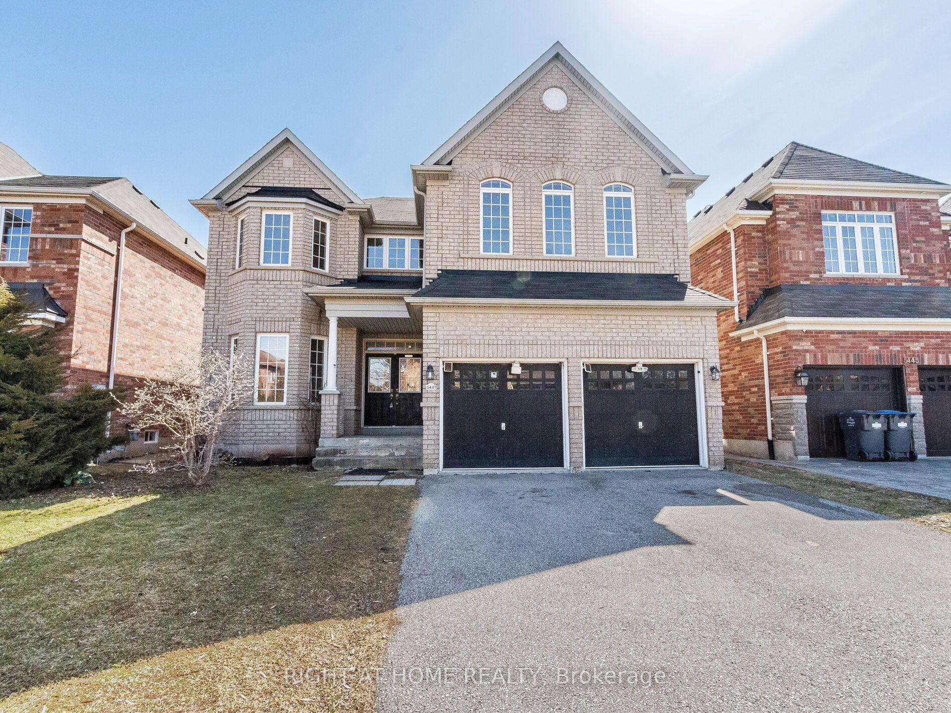 5441 Valhalla Crescent — photo 1