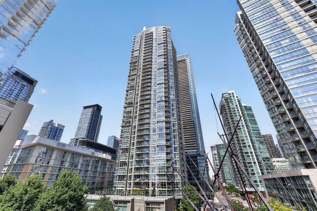 10 NAVY WHARF Court 2109 #2109, Toronto — Condo for sale, photo 1