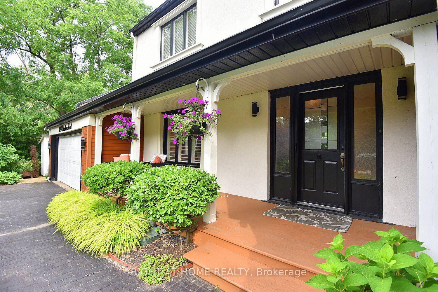 4299 Lakeshore Road, Burlington — Detached for sale, photo 1
