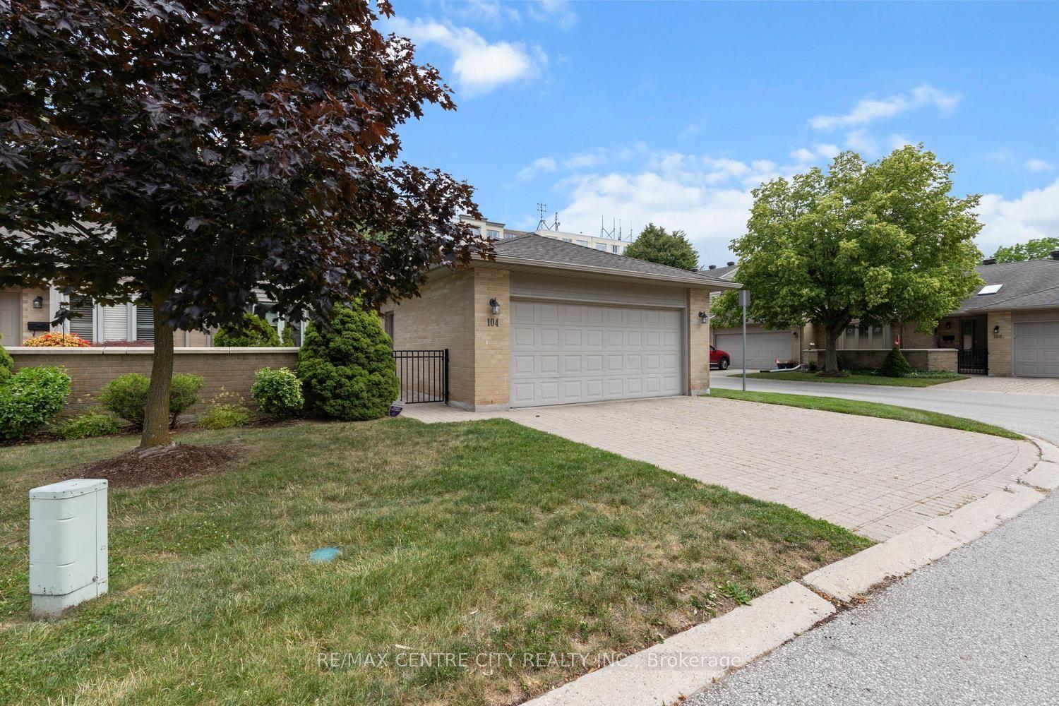 1500 Richmond Street 104 #104, London North — Condo Town for sale, photo 1