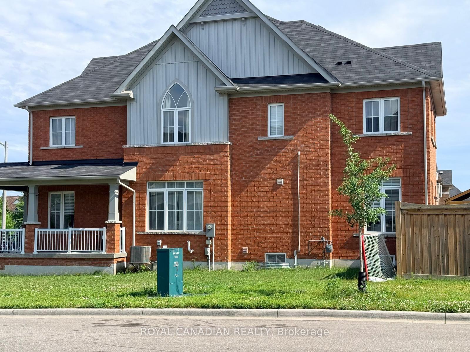 64 Lyle Drive, Clarington — Townhouse for lease, photo 1