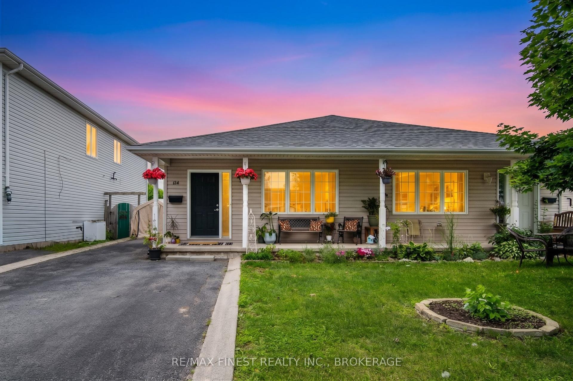 134 Briceland Street, Kingston — Semi-Detached for sale, photo 1