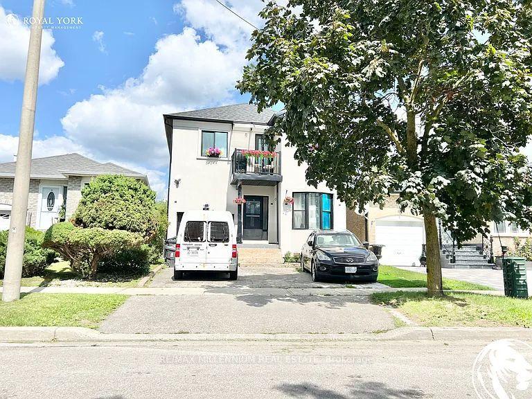 66 Overlord Crescent Lower #2 #Lower #2, Toronto — Detached for lease, photo 1