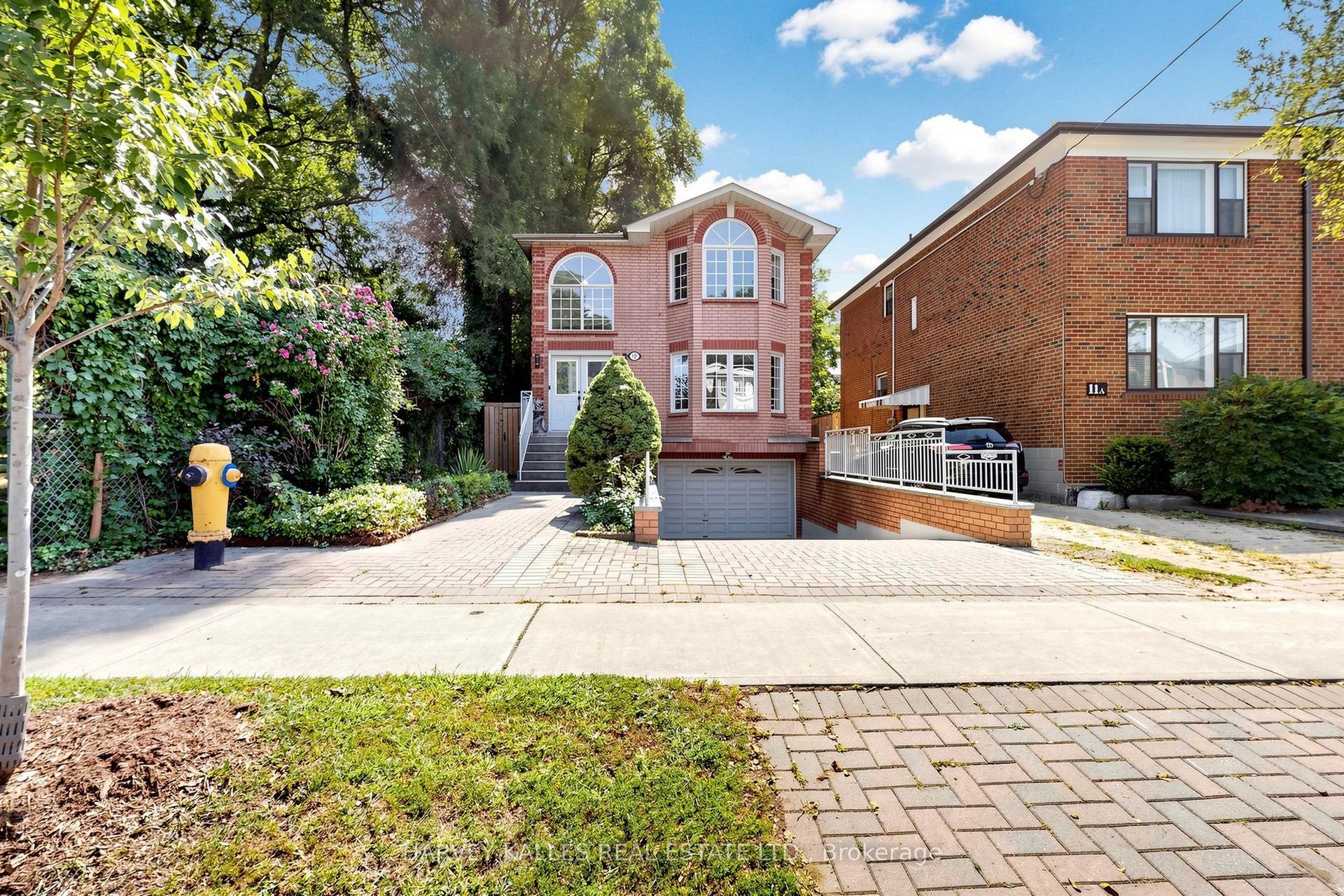 15 Woodville Avenue, Toronto — Detached for sale, photo 1