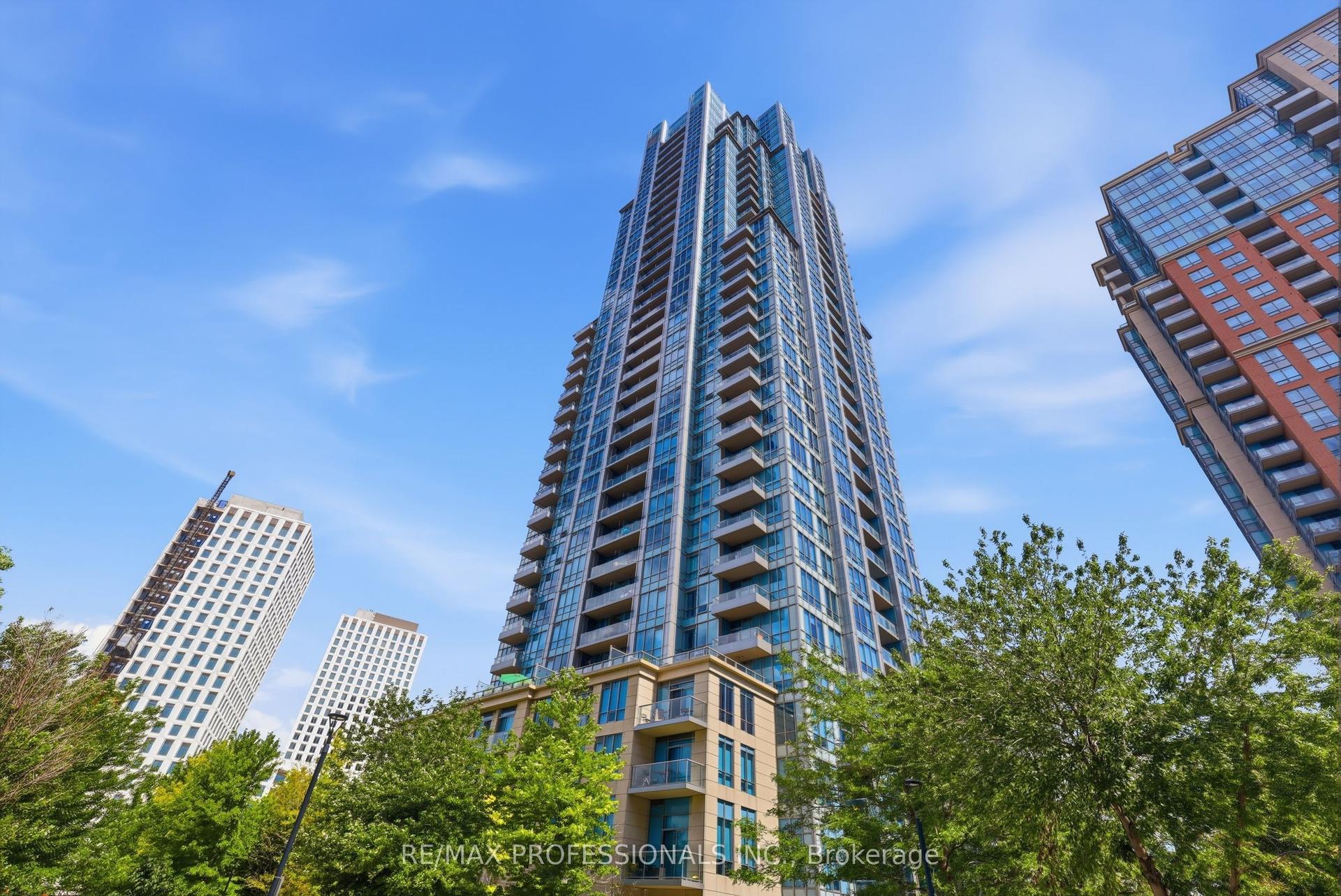 15 Viking Lane 1602 #1602, Toronto — Condo for sale, photo 1