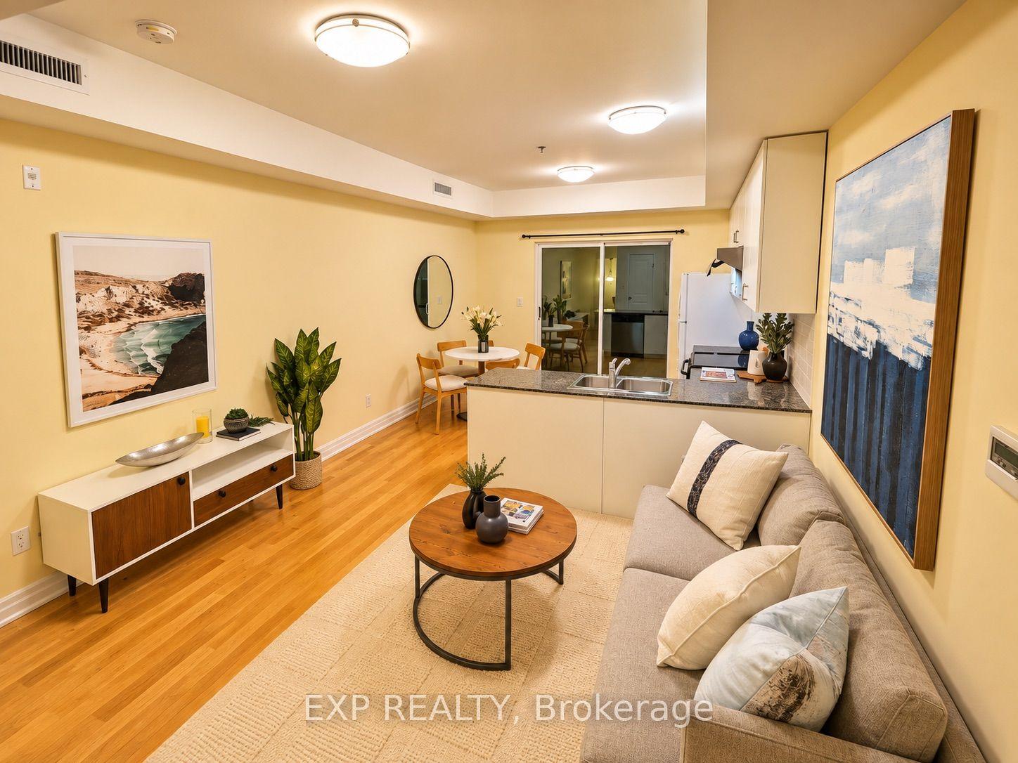 728 Sheppard Avenue W 204 #204, Toronto — Condo Town for sale, photo 1
