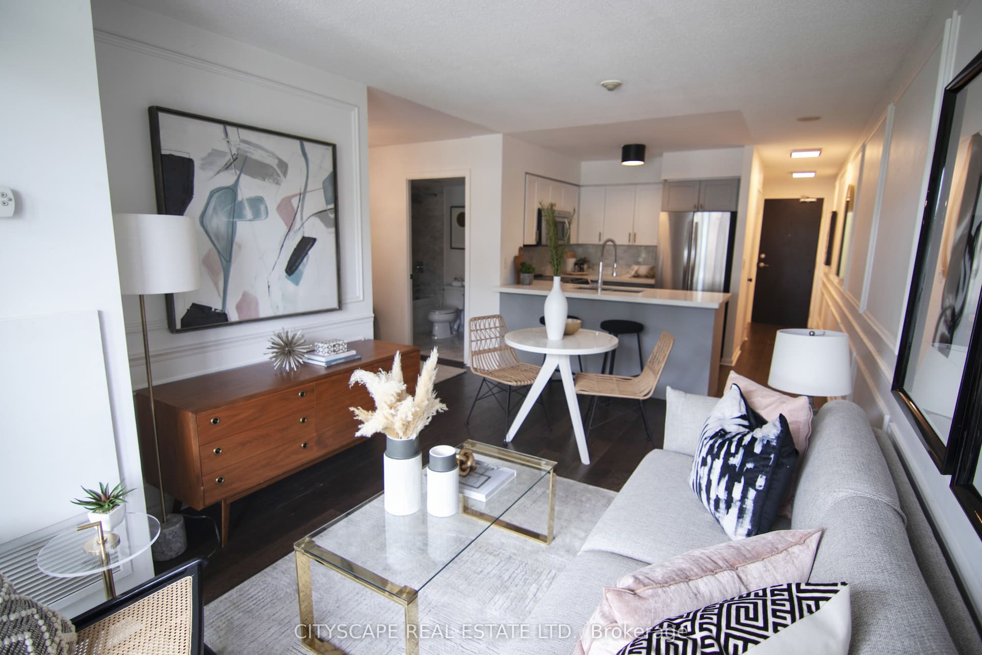 231 Fort York Boulevard 322 #322 — photo 1