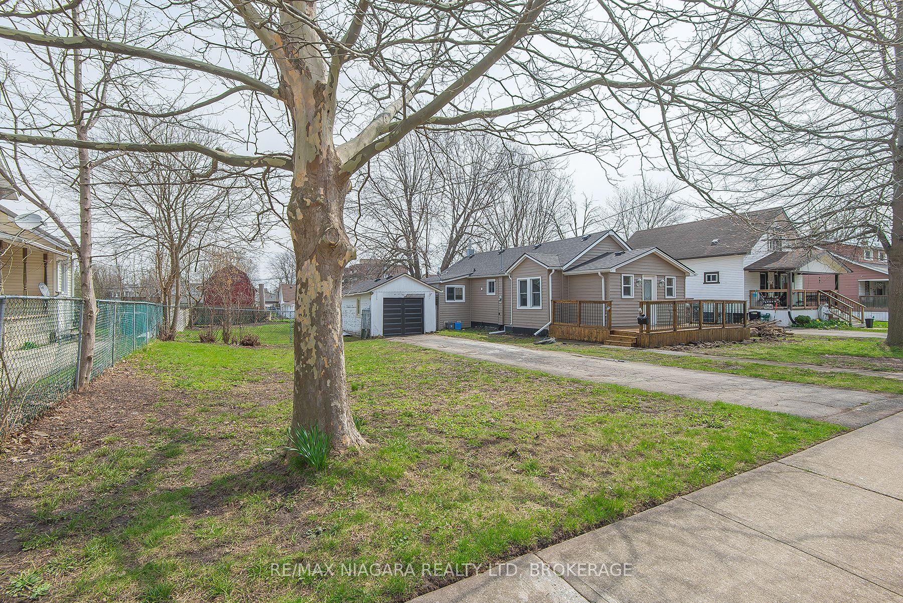 243 North Street N — photo 1