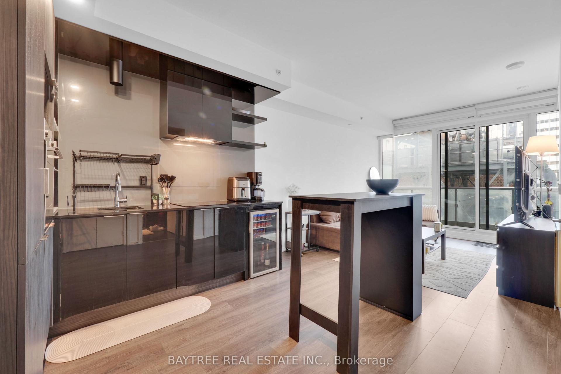 70 Temperance Street 2610 #2610, Toronto — Condo for lease, photo 1