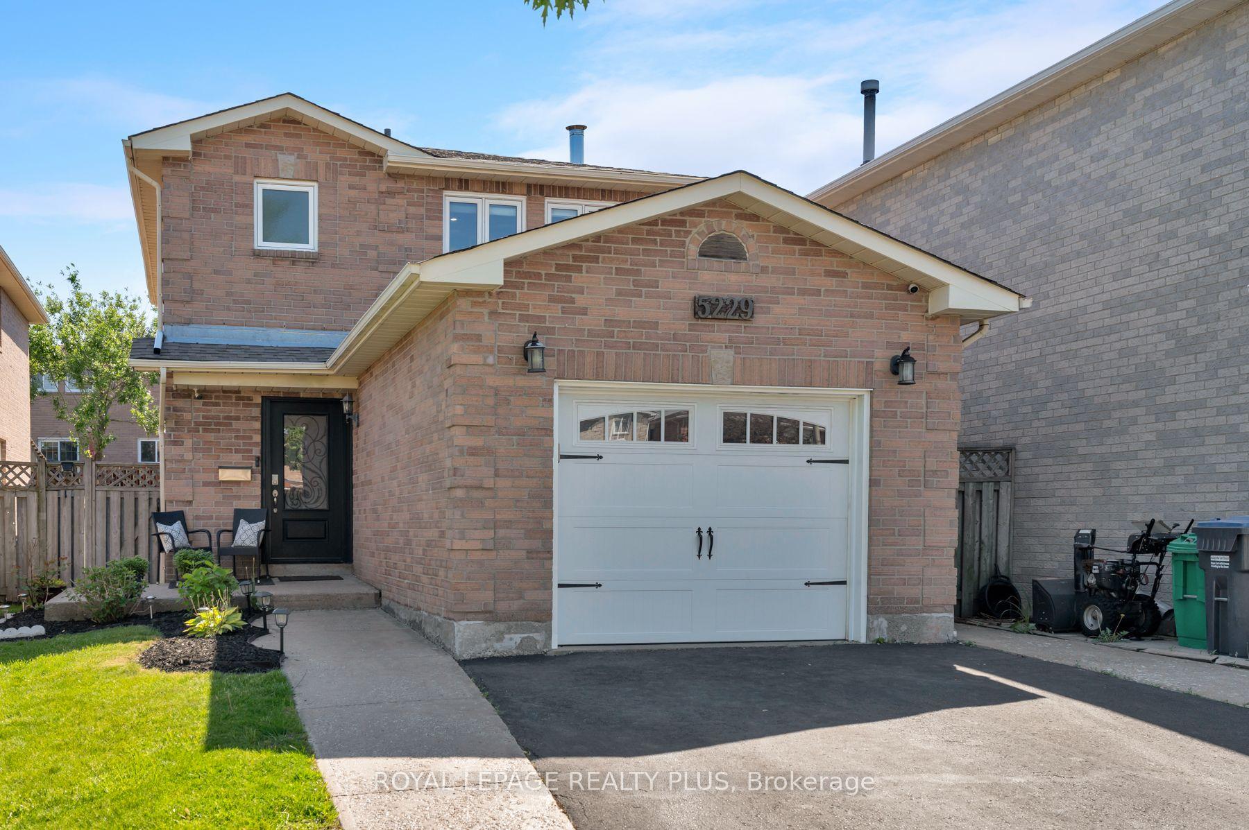 5229 Palomar Crescent — photo 1