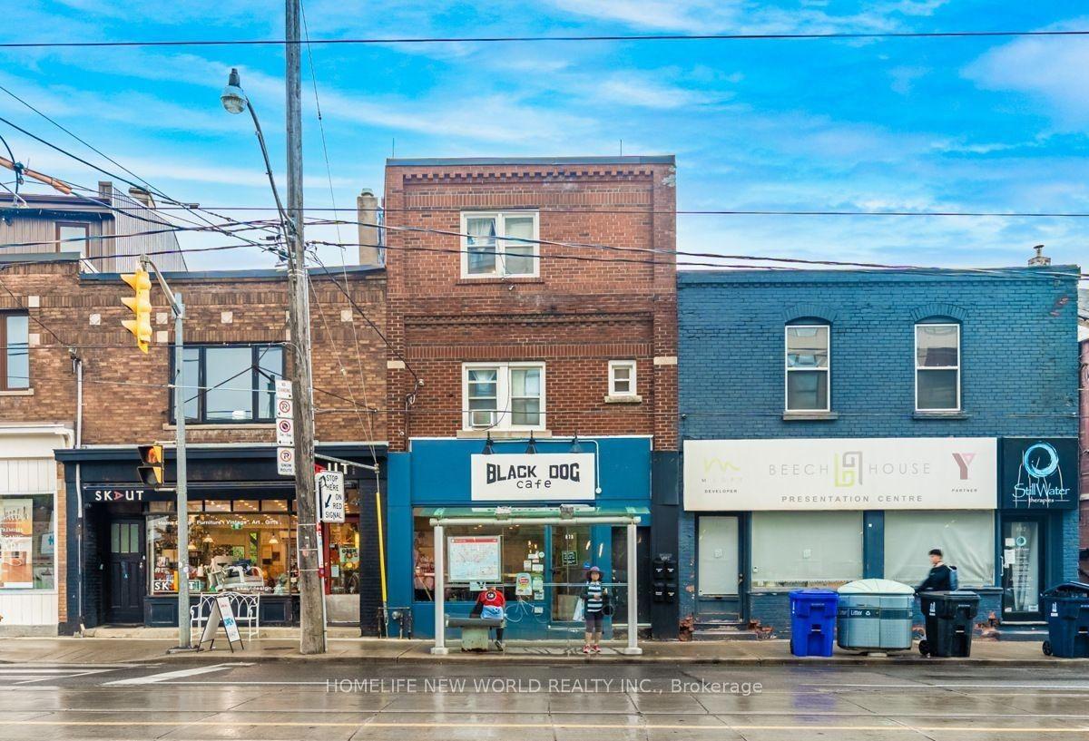 878 Kingston Road — photo 1