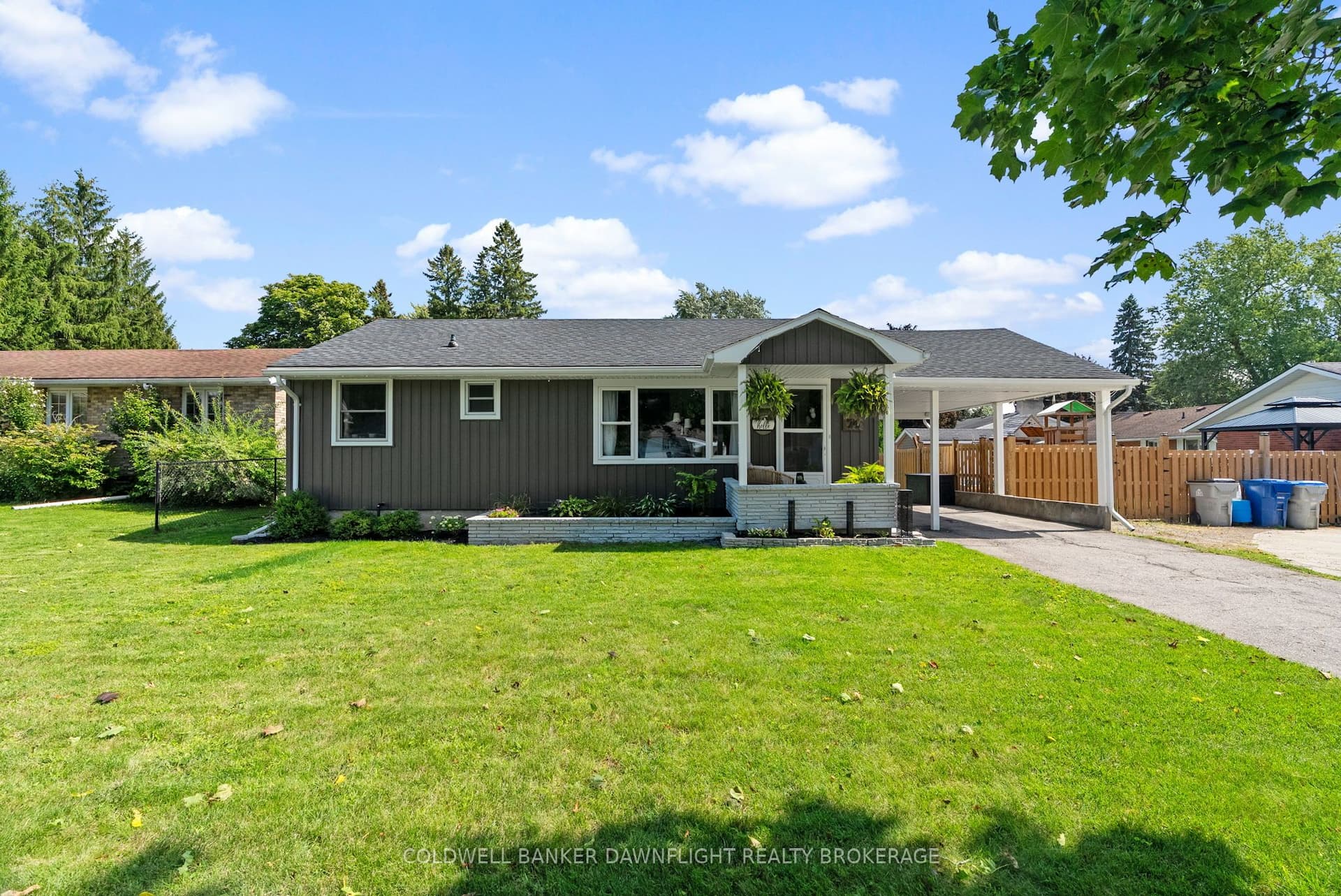 74 East William Street — photo 1