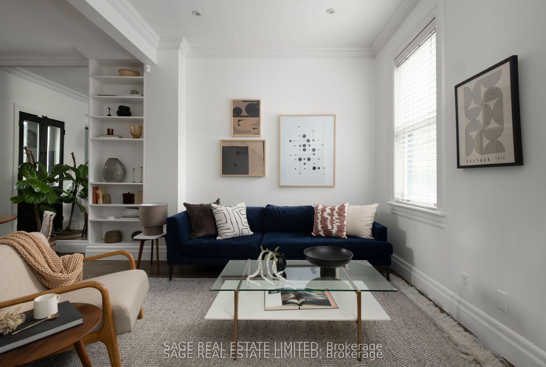 438 Sumach Street — photo 1