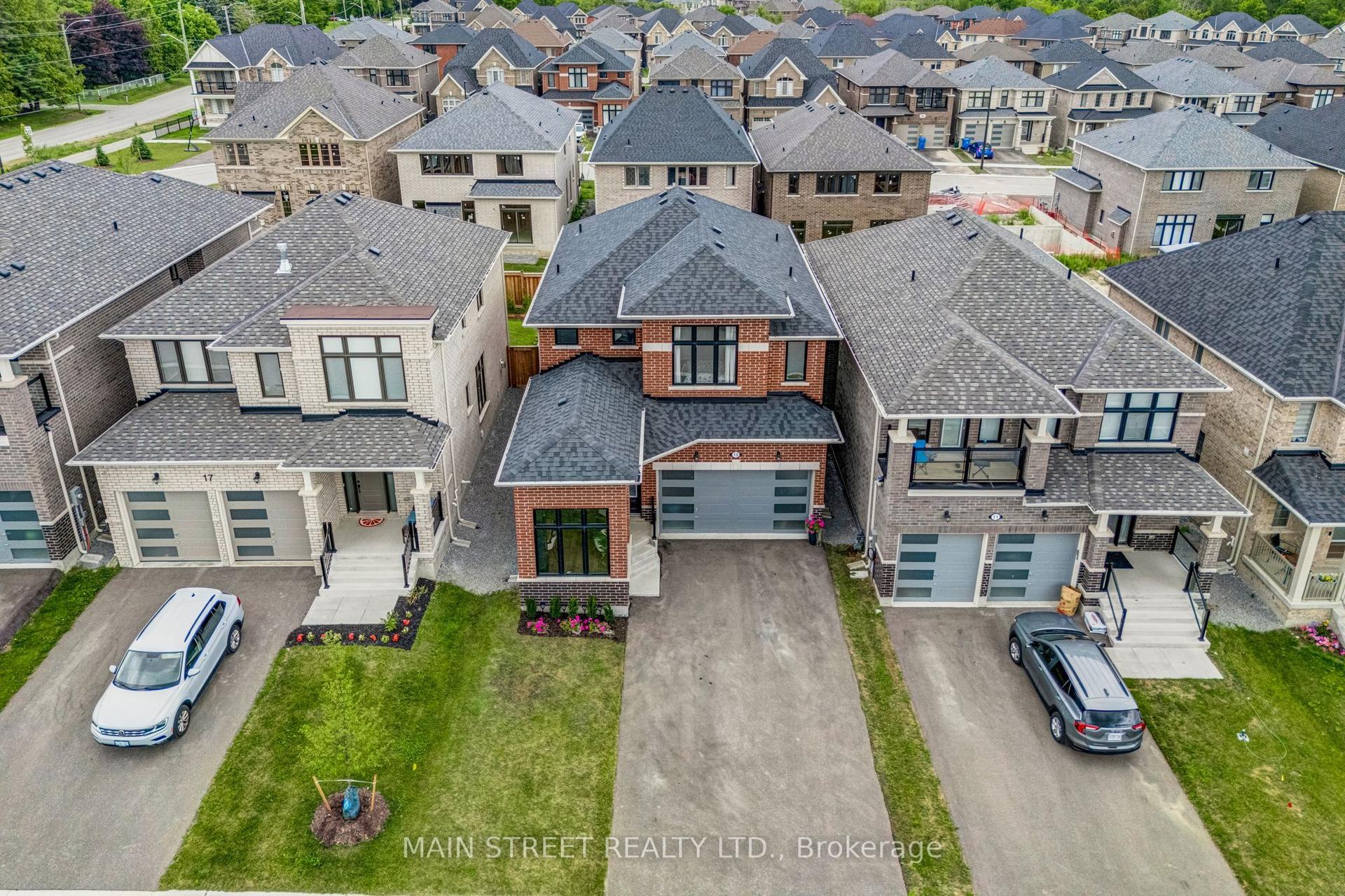 15 Ainslie Hill Crescent — photo 1