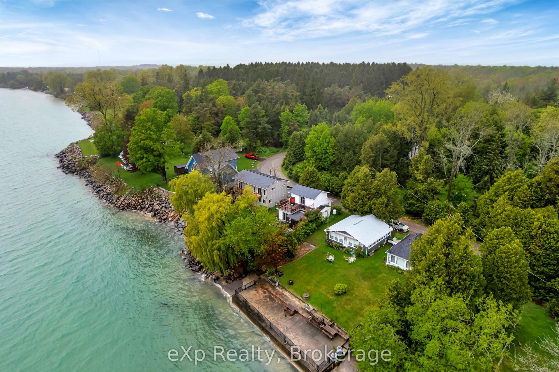 43 & 45 Clifford Street, Quinte West — Detached for sale, photo 1