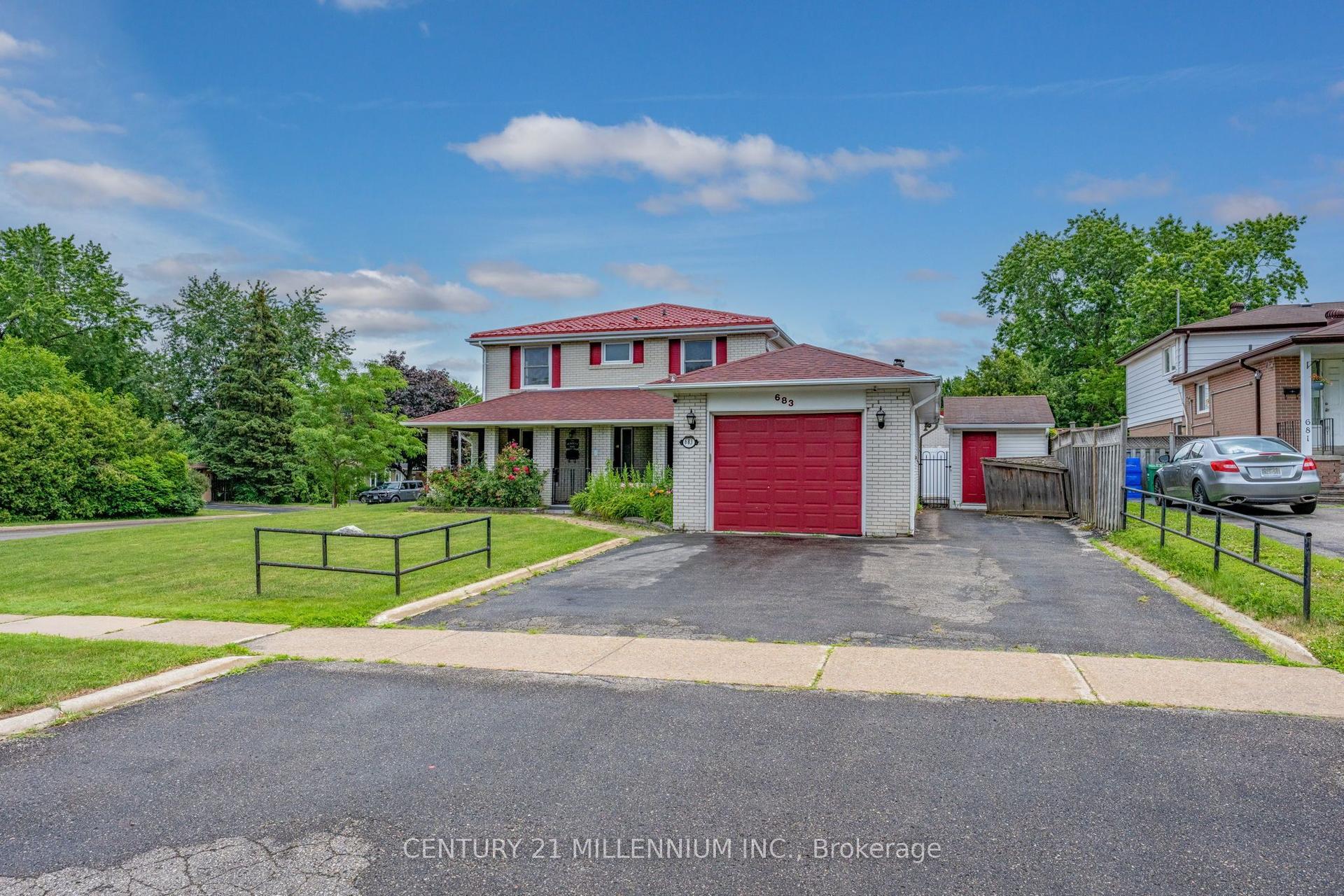 683 Balmoral Drive, Brampton — Semi-Detached for sale, photo 1