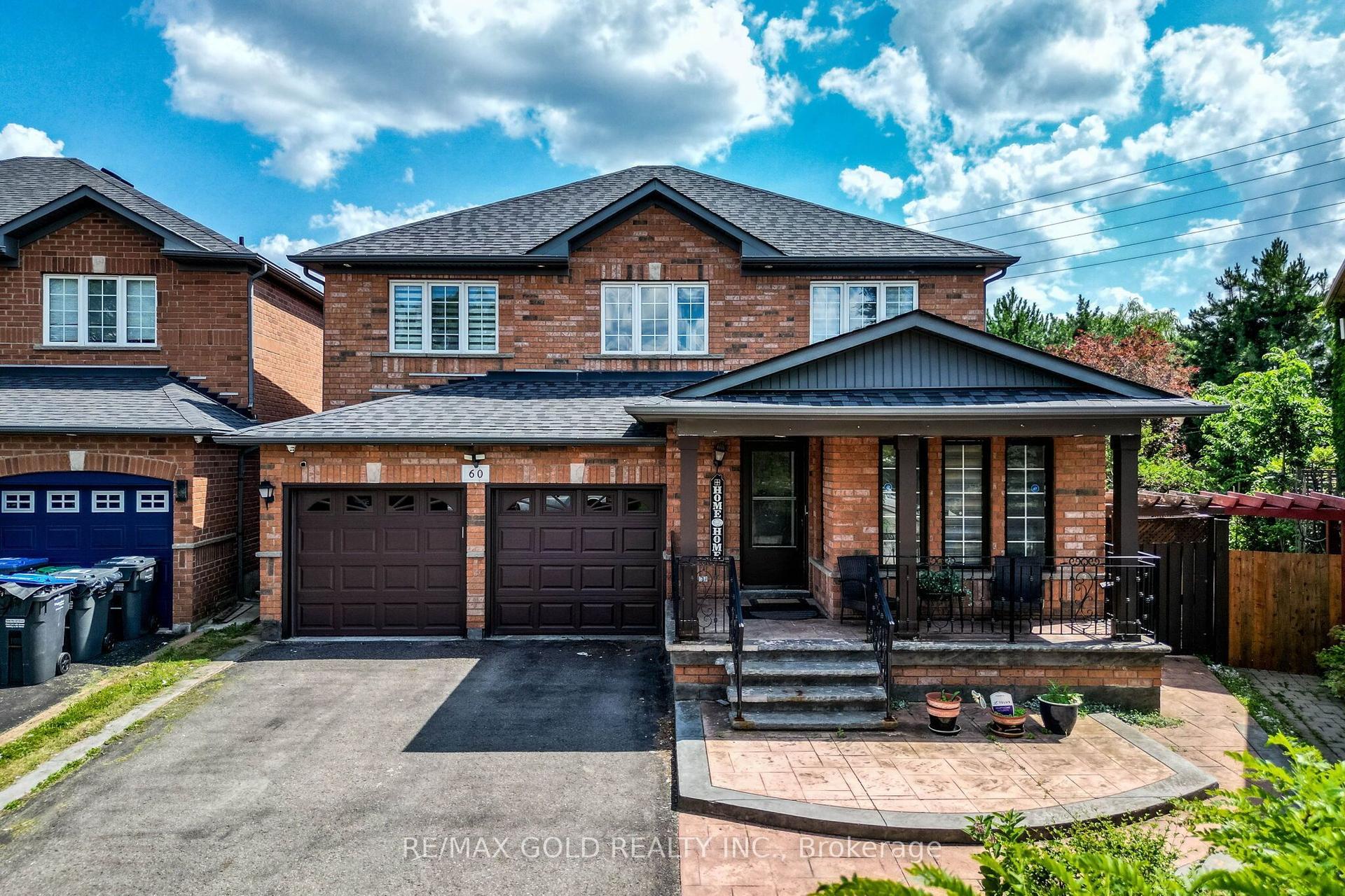 60 Four Seasons Circle, Brampton — Detached for sale, photo 1