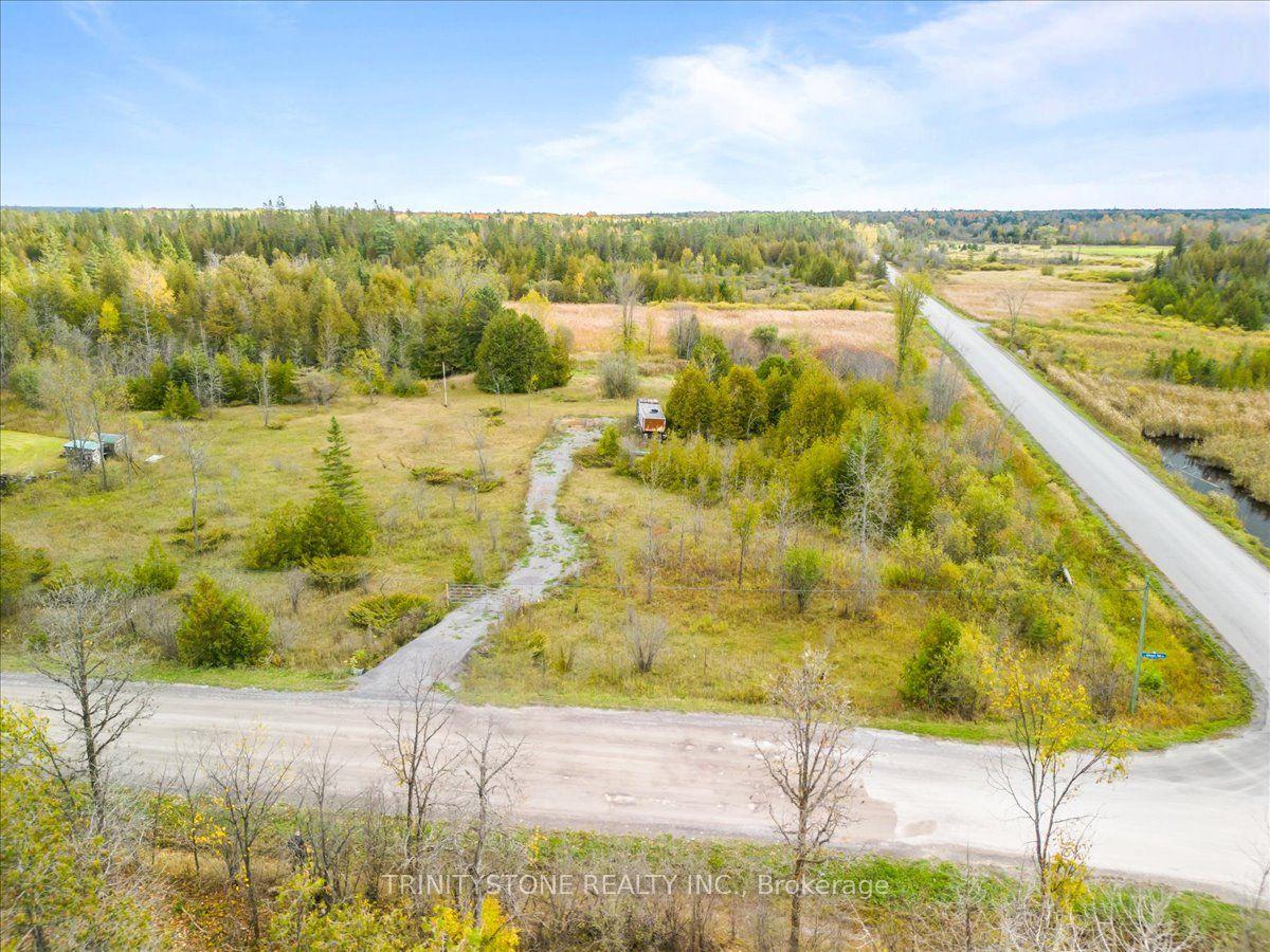 1754 Kilmaurs Side Road — photo 1