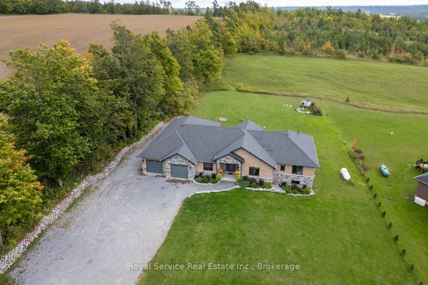 381 Sharpe Line — photo 1