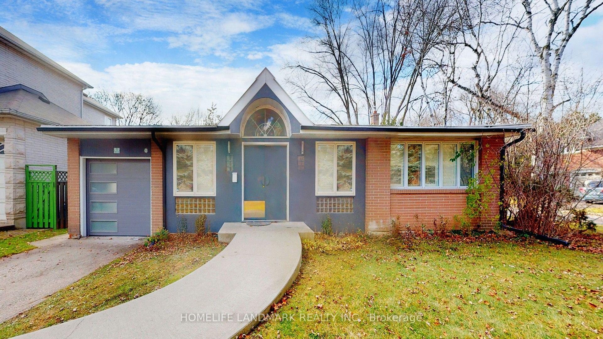 1 Malabar Place, Toronto — Detached for lease, photo 1