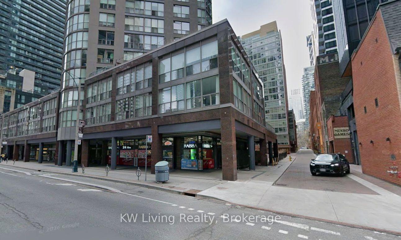 22-26 Wellesley Street W, Toronto — Commercial for sale, photo 1