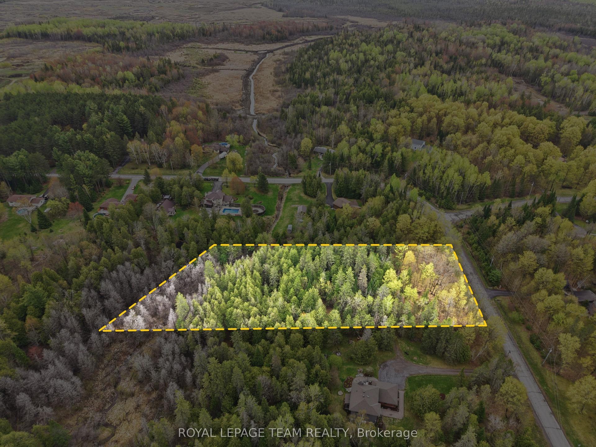 105 Pleasant Creek Drive — photo 1