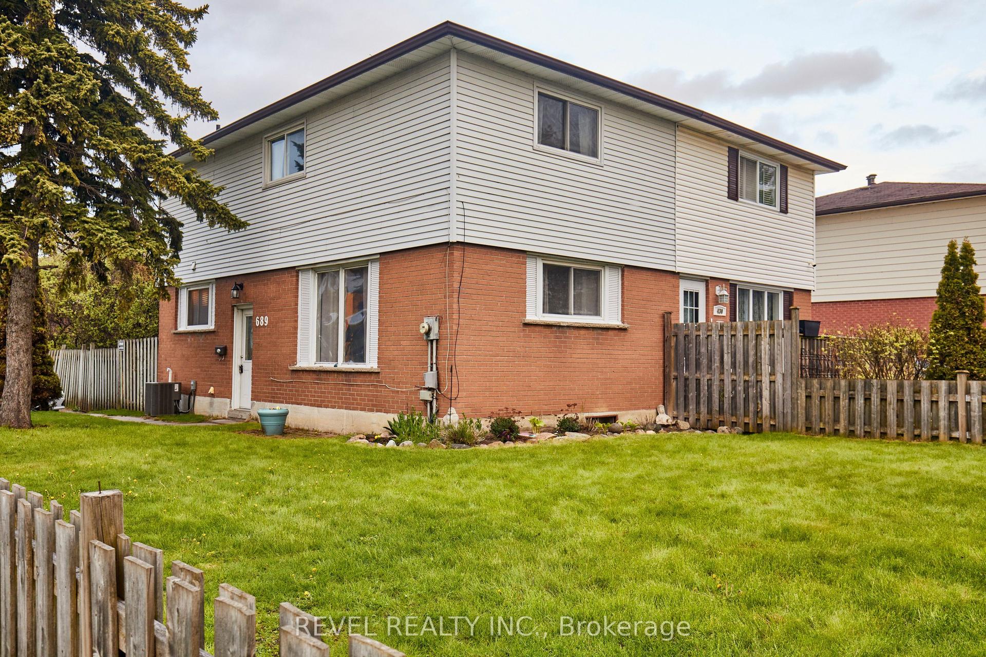 689 Gibb Street — photo 1