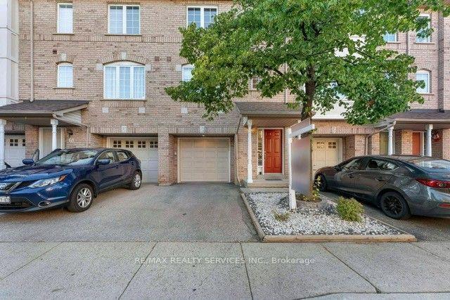 80 Acorn Place 69 #69, Mississauga — Condo Town for sale, photo 1