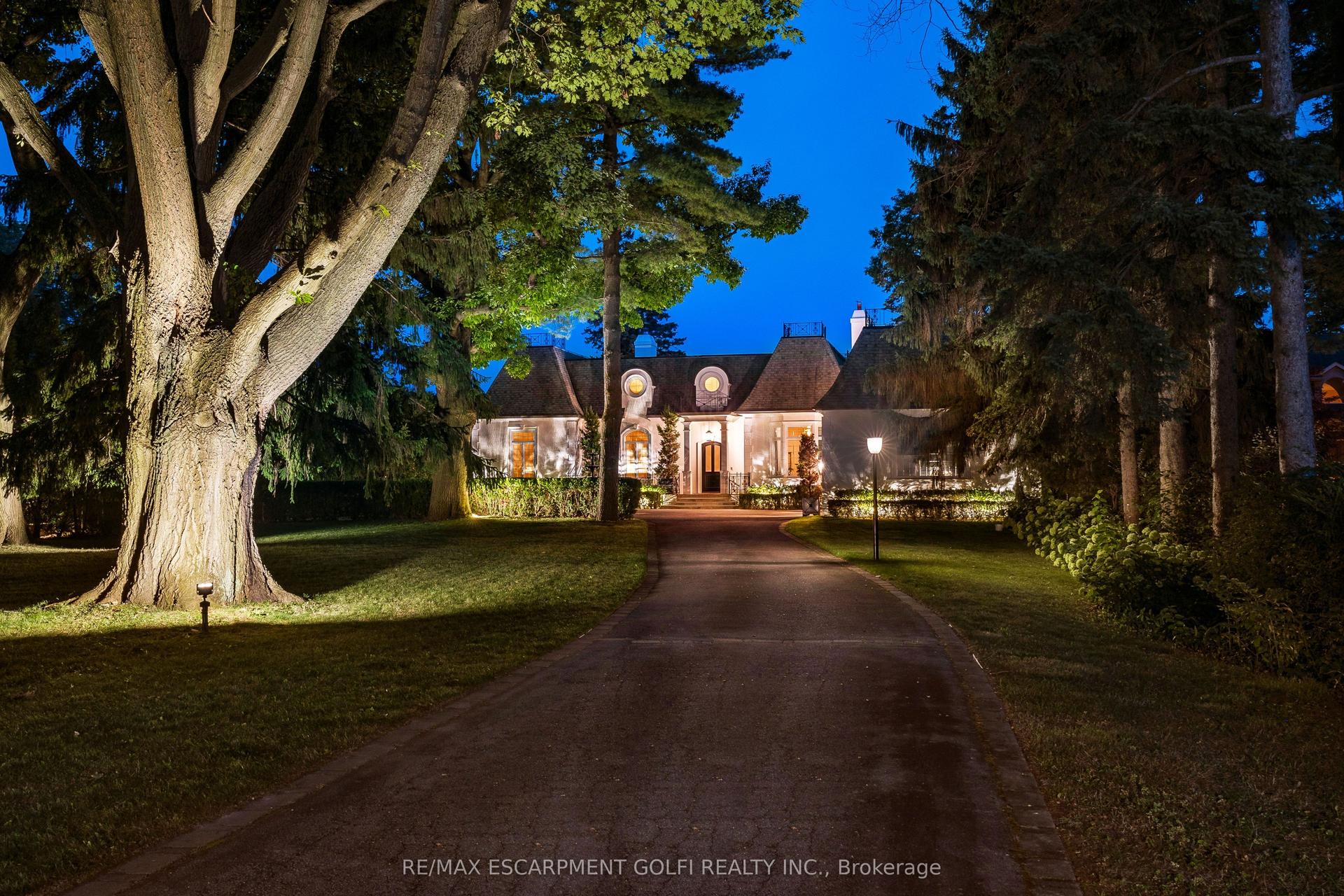 4410 Lakeshore Road — photo 1