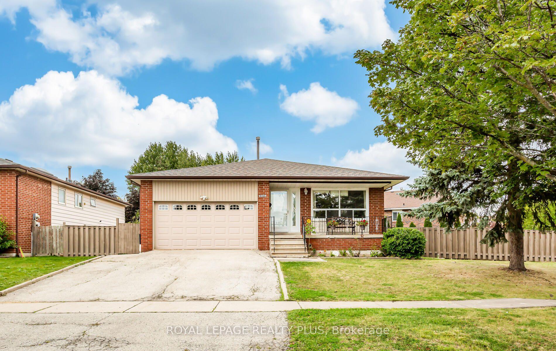 2844 Kingsberry Crescent Upper #Upper — photo 1