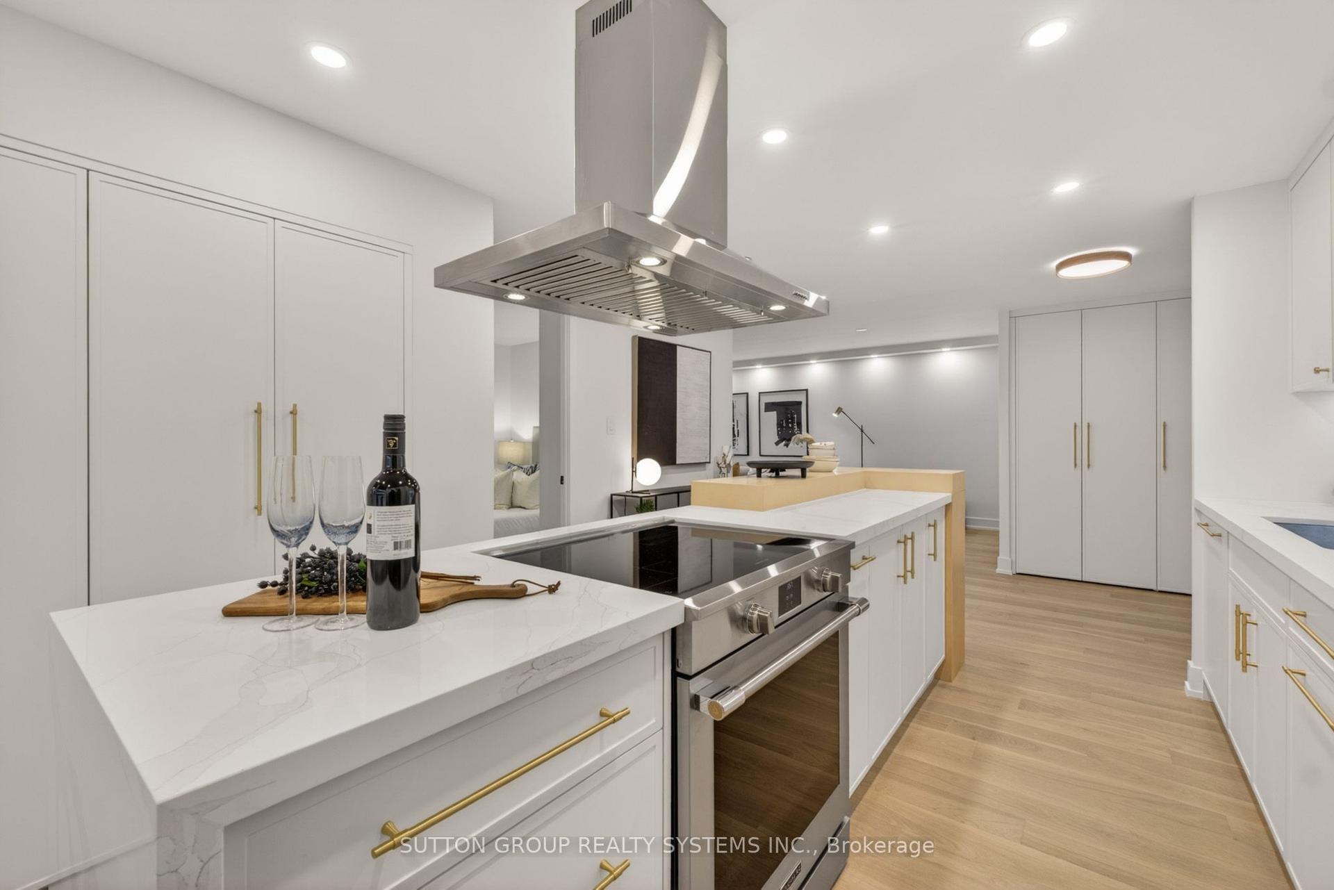 812 Burnhamthorpe Road 1504 #1504, Toronto — Condo for sale, photo 1