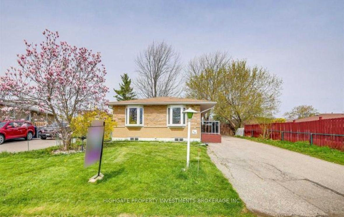 36 Reigate Avenue Main #Main, Brampton — Detached for lease, photo 1