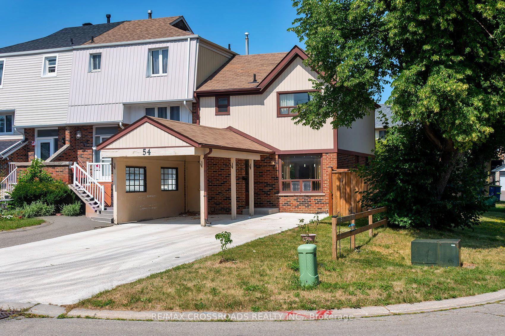 54 Omega Square, Brampton — Townhouse for sale, photo 1