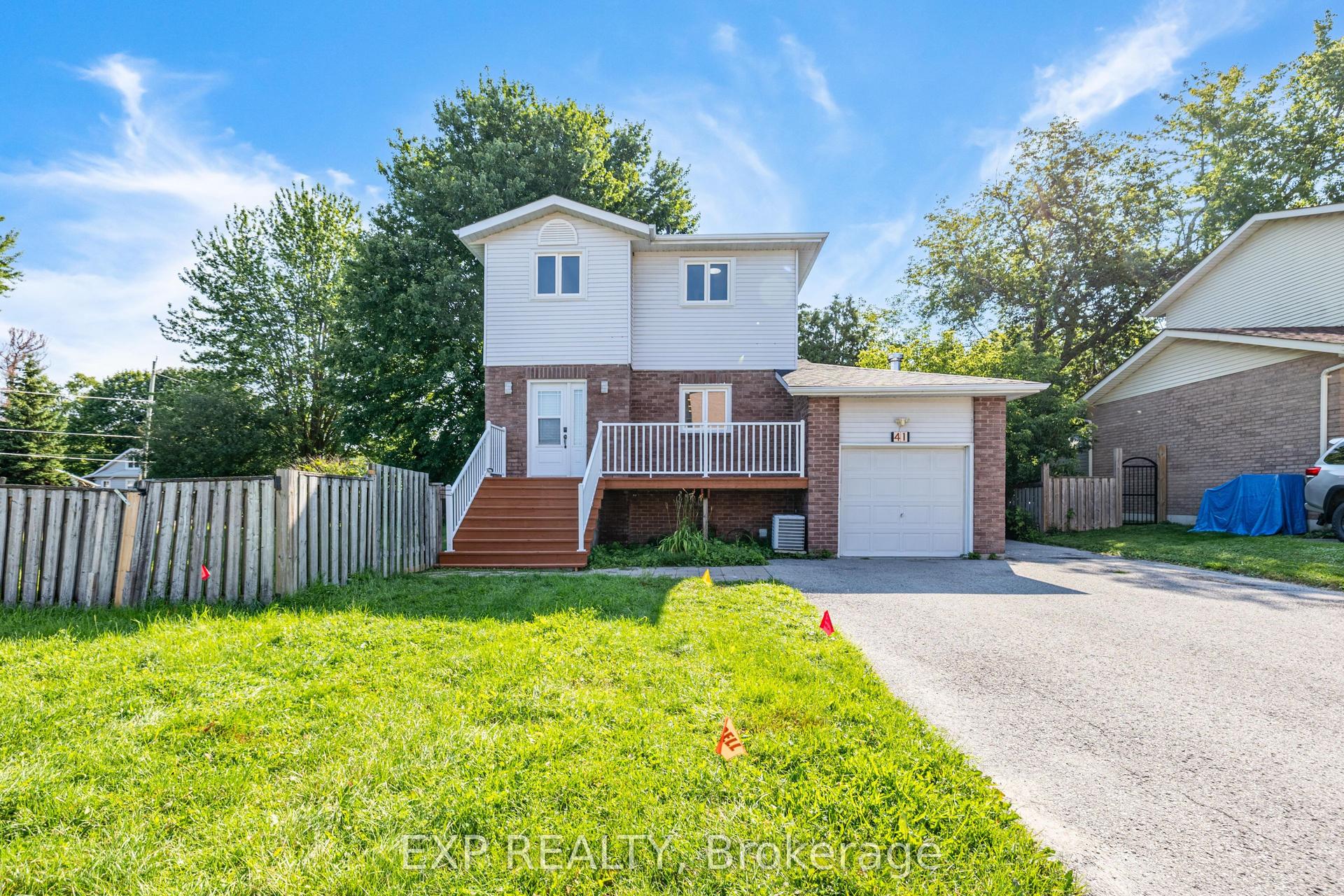 41 Hodgins Avenue, Georgina — Detached for sale, photo 1