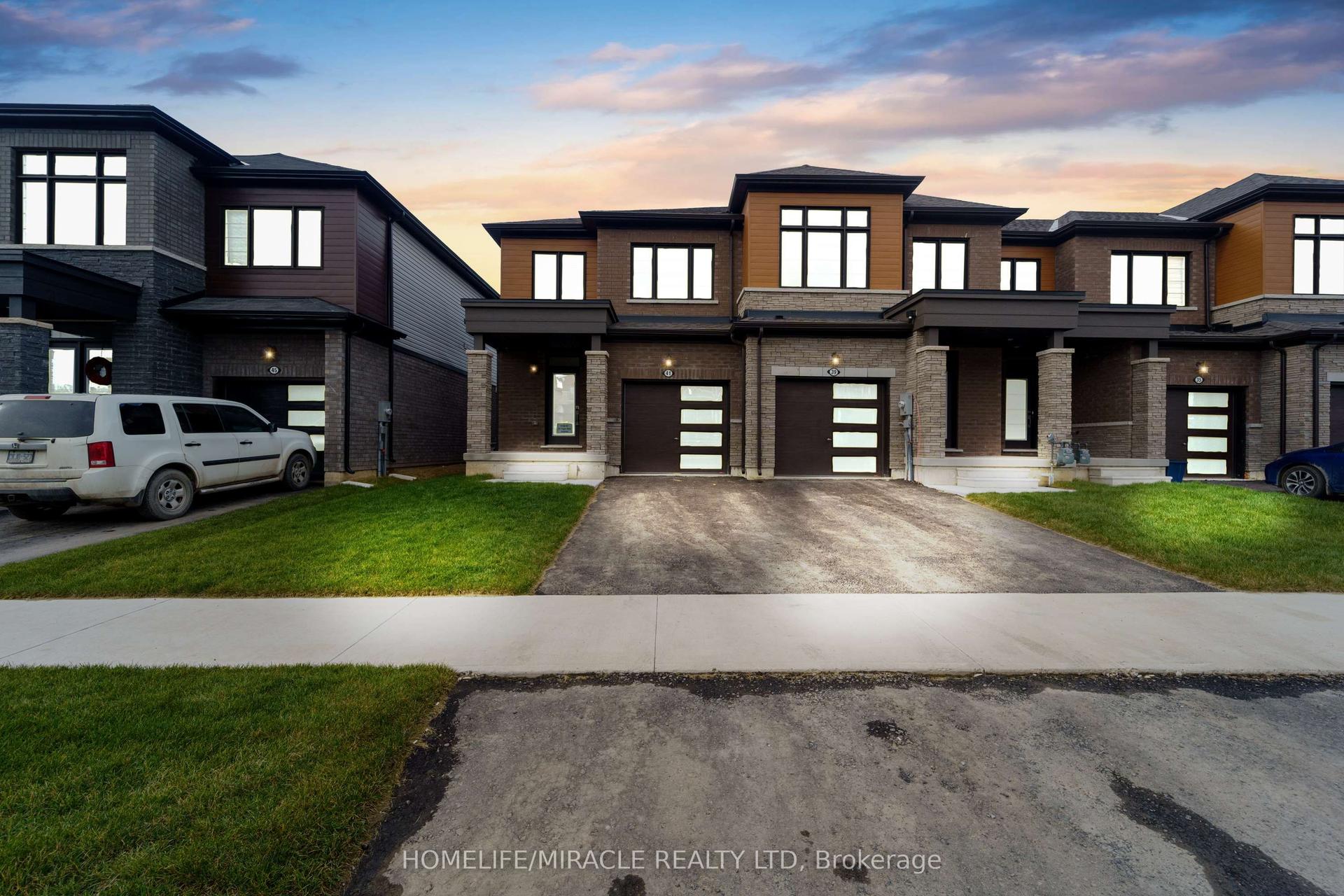 41 Sugar May Avenue, Thorold — Townhouse for lease, photo 1