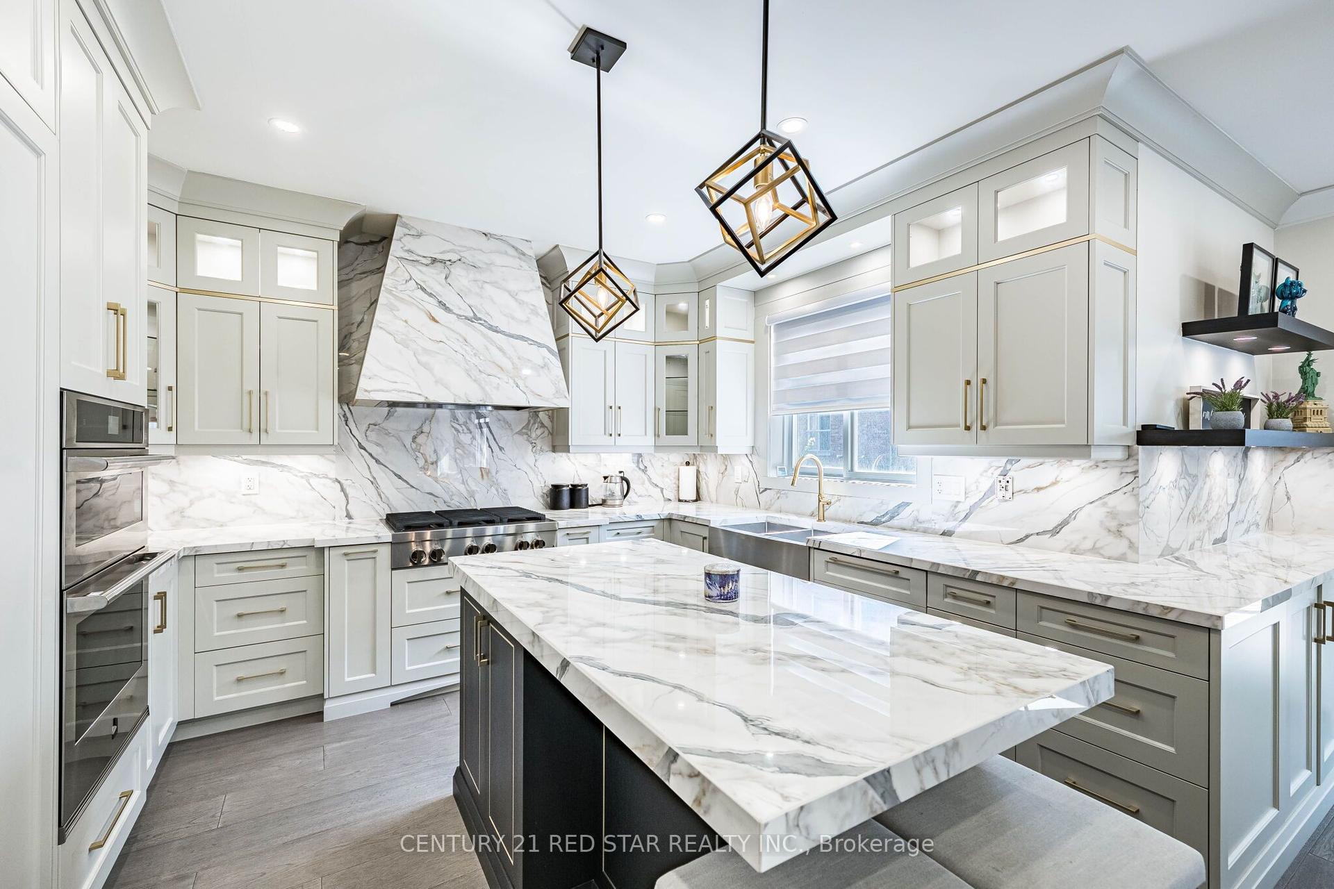 396 Derrydale Drive — photo 1